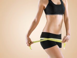 Fett wird bei Frauen besonders stark in der Hüfte gelagert.